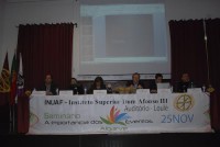 /album/galeria-de-fotos-painel-1/abertura%20e%20%201%c2%ba%20painel%20do%20%20seminario%20a%20importancia%20dos%20eventos%20no%20algarve%20no%20dia%2025-11-2010%20fotomira%20%2826%29-jpg/